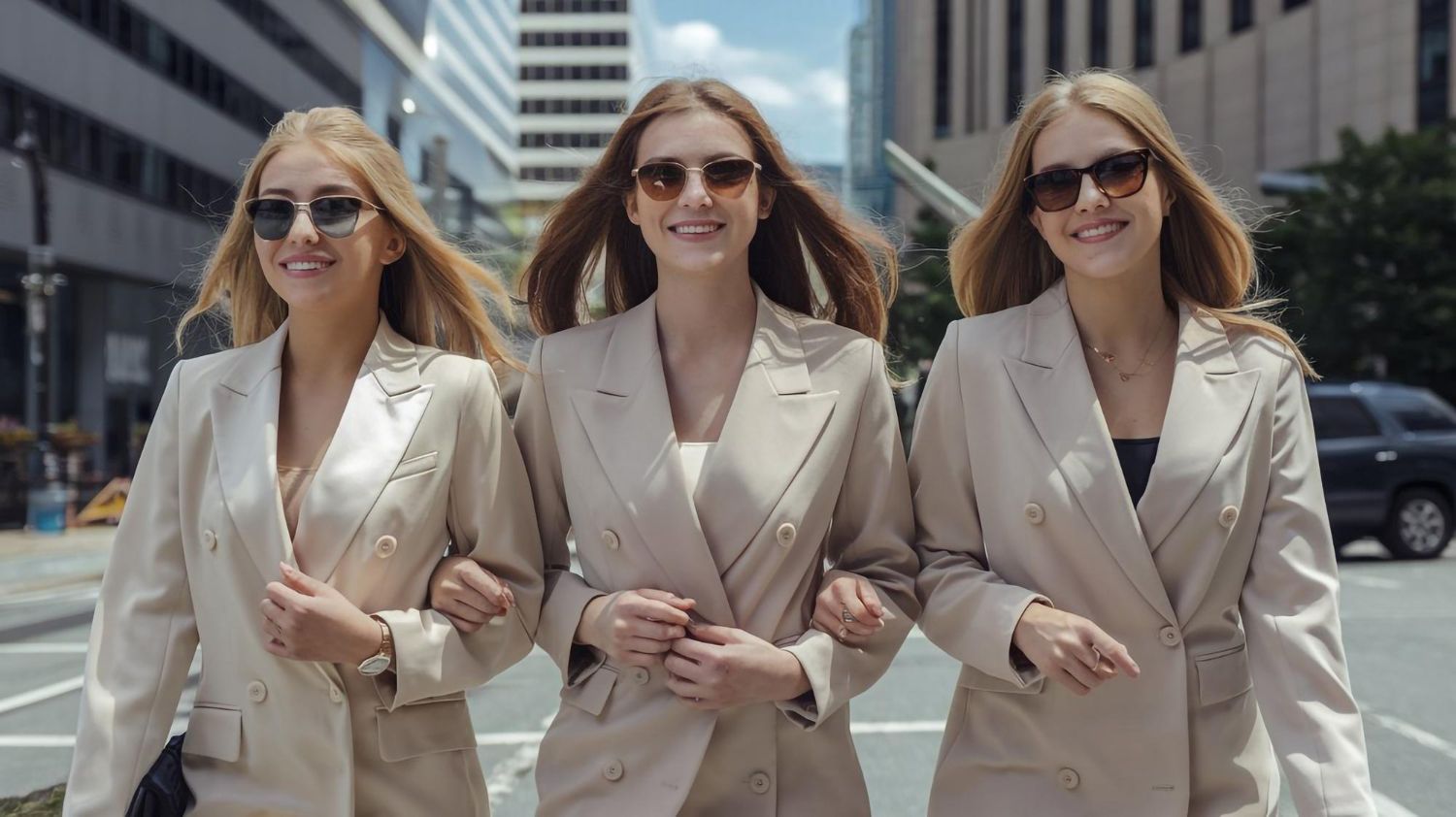 How to Style Oversized Blazers Effortlessly  in 2025?