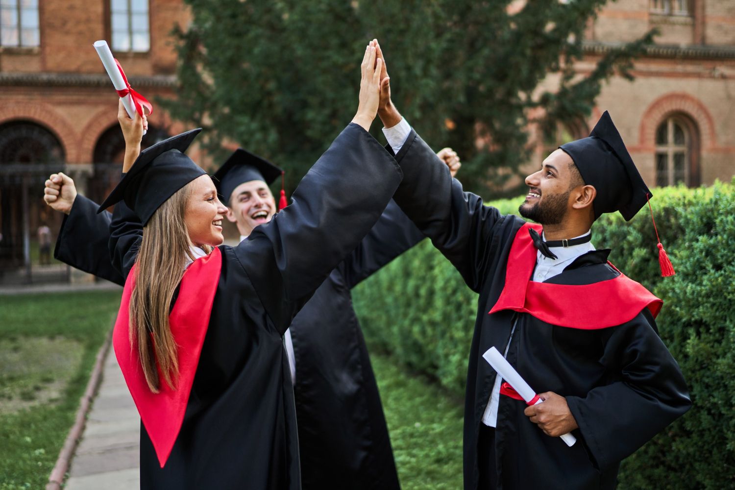 Dresses for Graduation: 2025 Fashion Guide for Women, Men & Guests