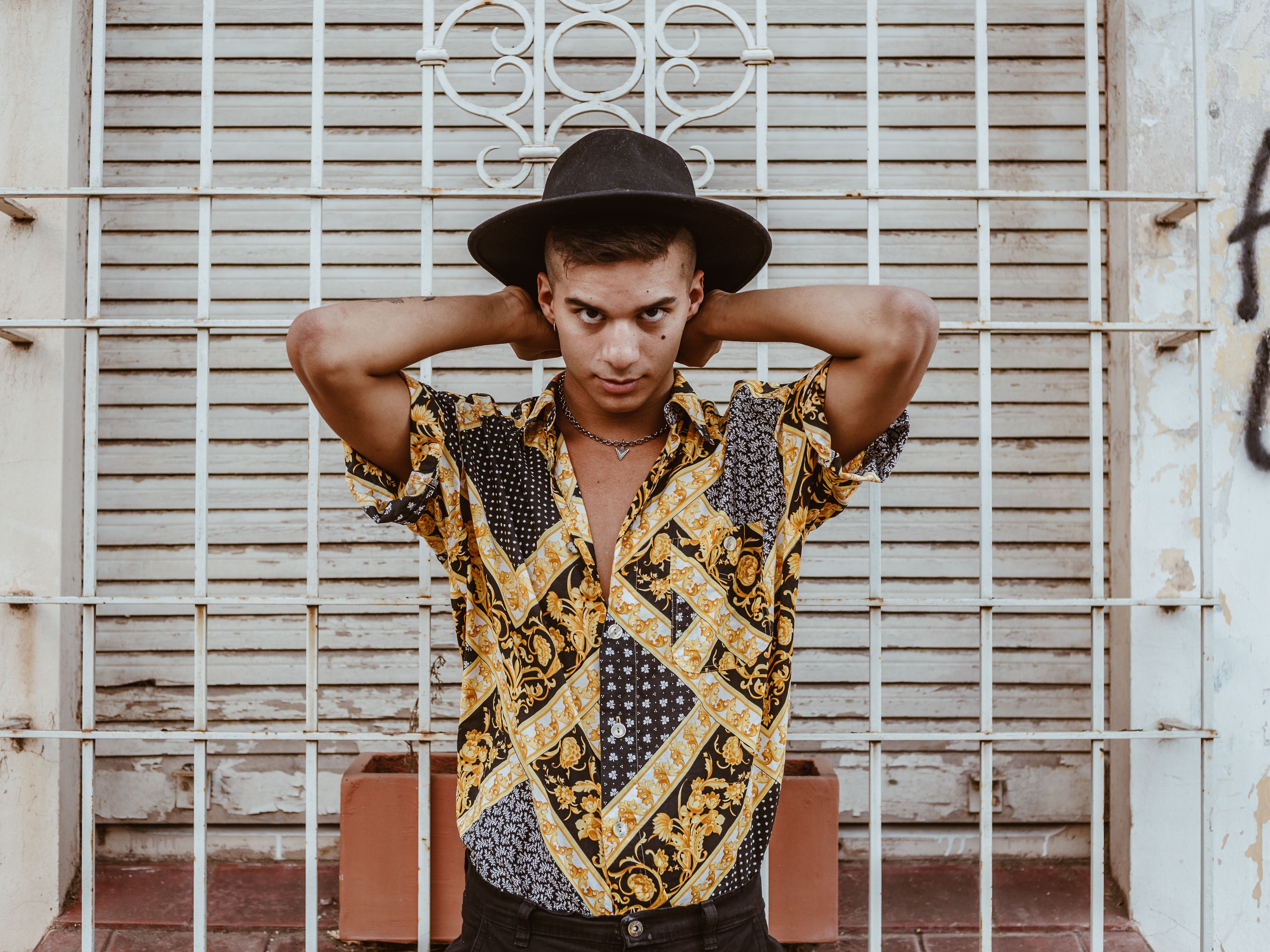 Boho Men’s Clothing: Free-Spirited Style for the Modern Man